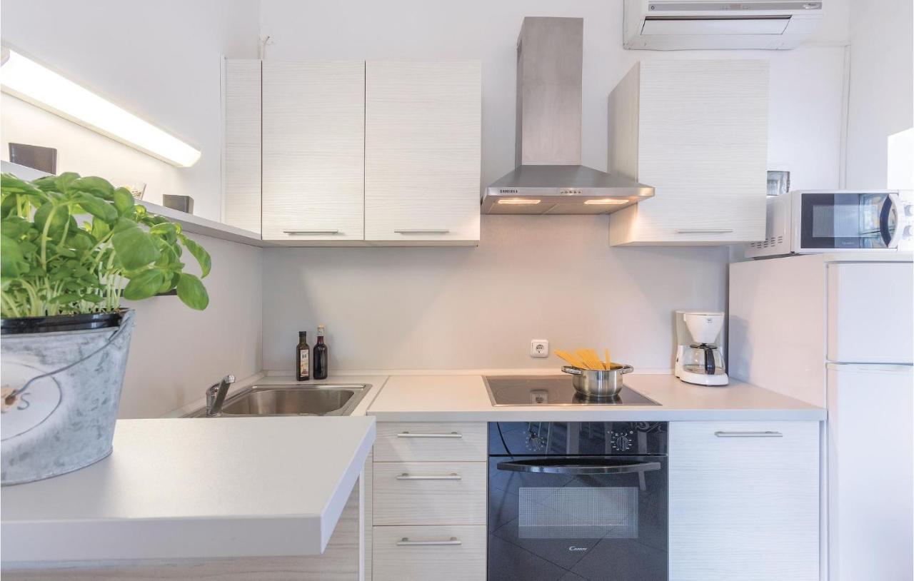 Amazing Apartment In Medulin With Wifi Exterior photo